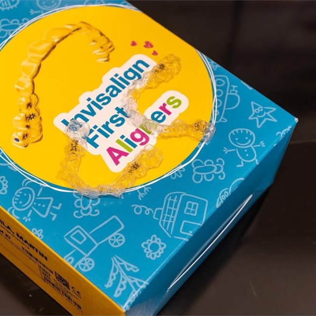 ¿Puedo comer de todo con Invisalign?