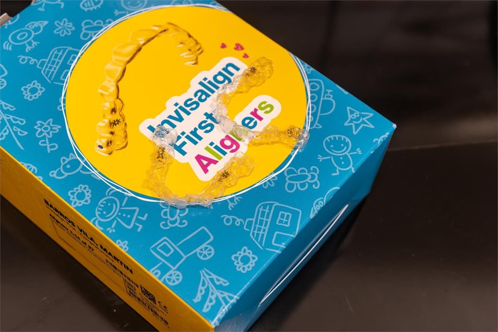 ¿Puedo comer de todo con Invisalign?